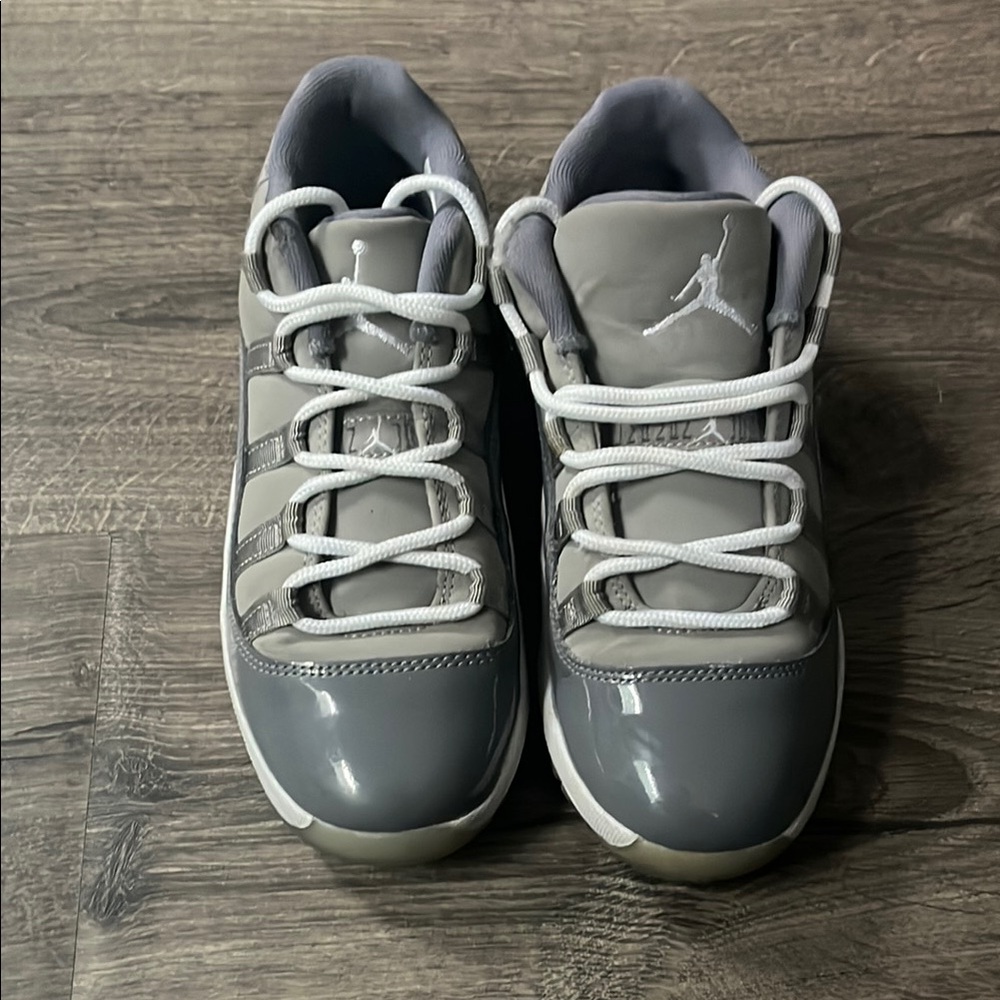 Little Kid Retro Jordan Sneakers